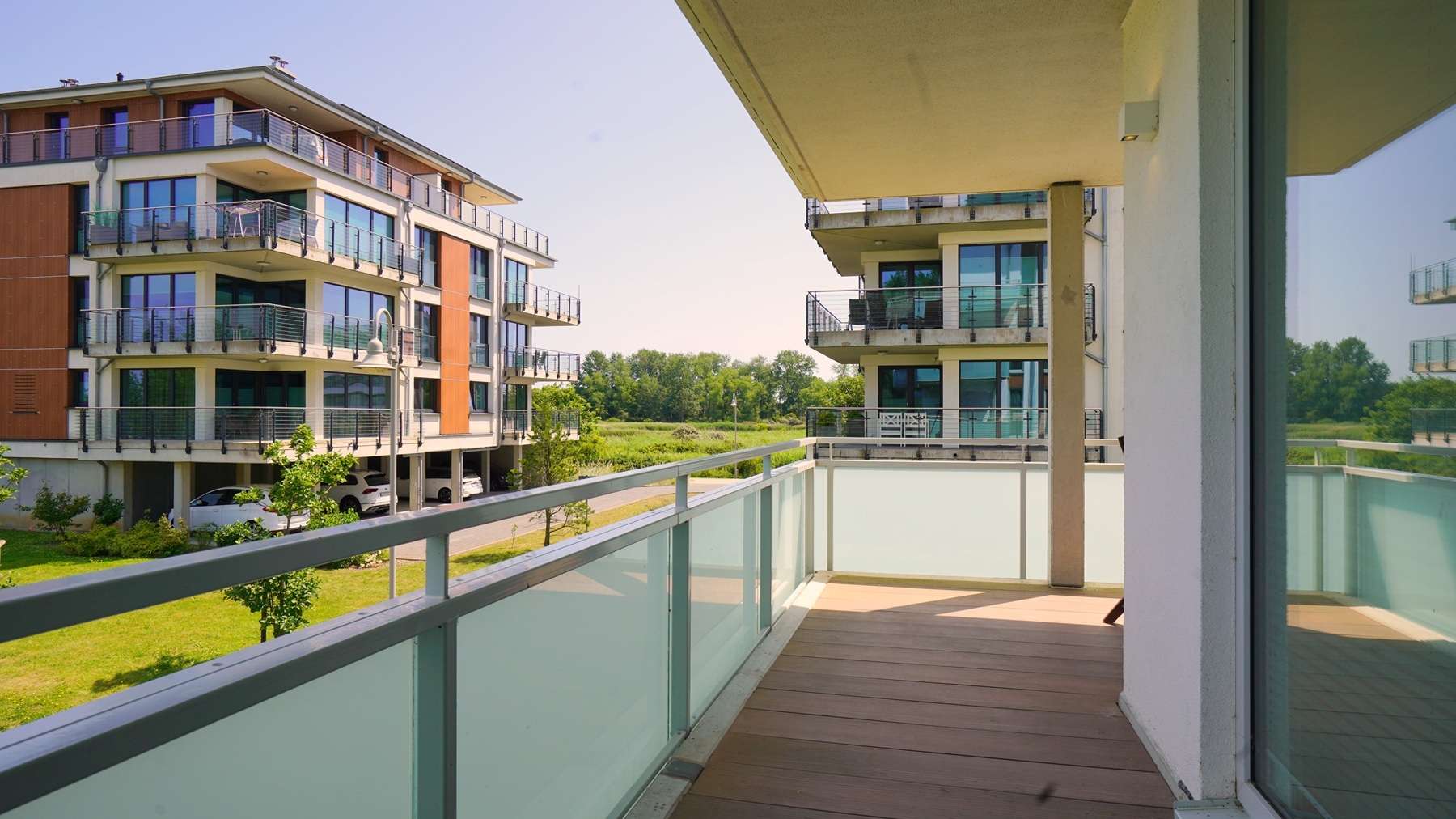 ...großzügigen Balkon