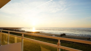 Auf dem Balkon können Sie wundervoll Ihre Abendstunden genießen...