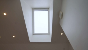 ...verfügt über Tageslicht