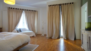 ...mit großem Hauptschlafzimmer....