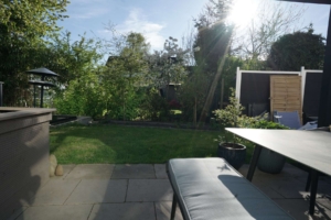 Ein kleiner Garten rundet das Angebot ab