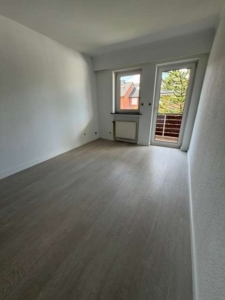 ...und schräg gegenüber das Schlafzimmer