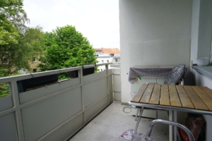... Balkon...