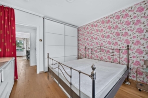 Ihr Schlafzimmer ist großzügig und hell